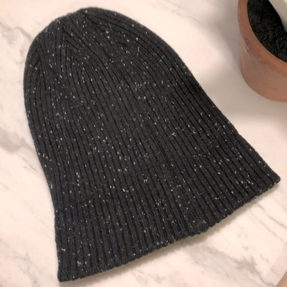 GOODFELLOW & CO. Black & White Fleck Mélange Knit Beanie Hat - Picture 4 of 5